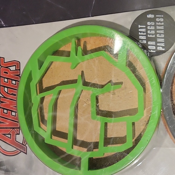 Avengers Breakfast Molds - Picture 2 of 4